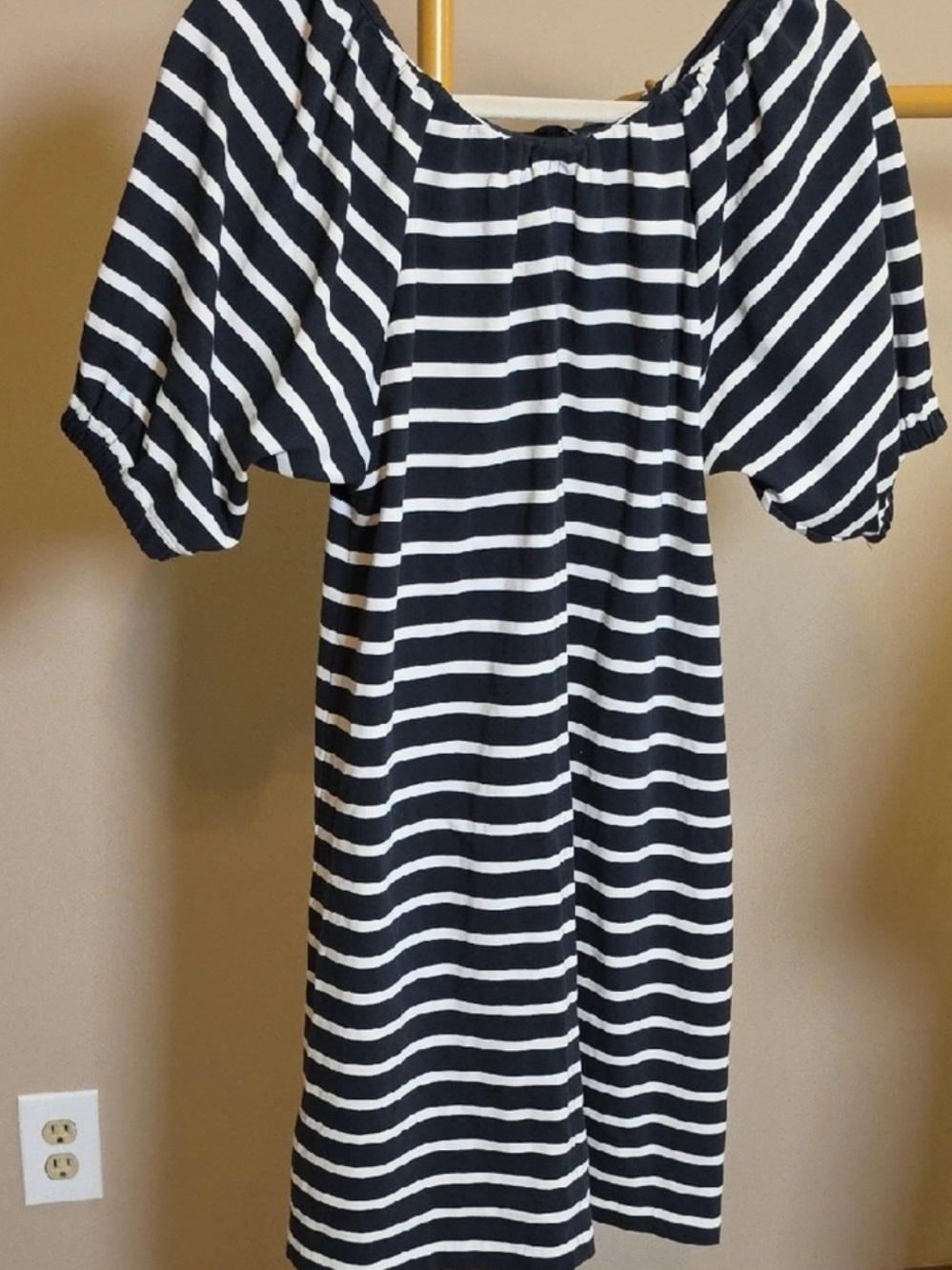XS J. Crew Black and White Striped puff Long Sleeve Dress